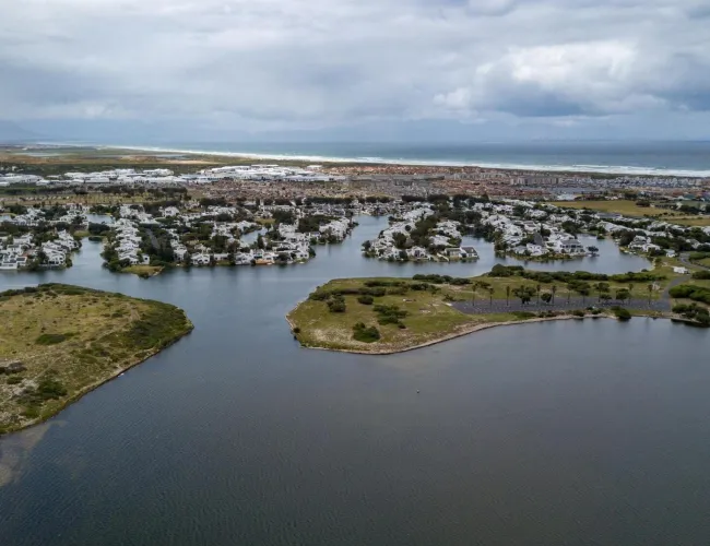 Coastal systems and Earth observation